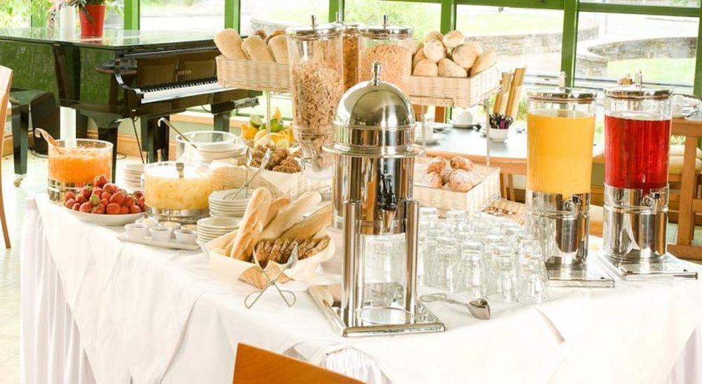 קורק Great National Commons Inn Hotel מראה חיצוני תמונה