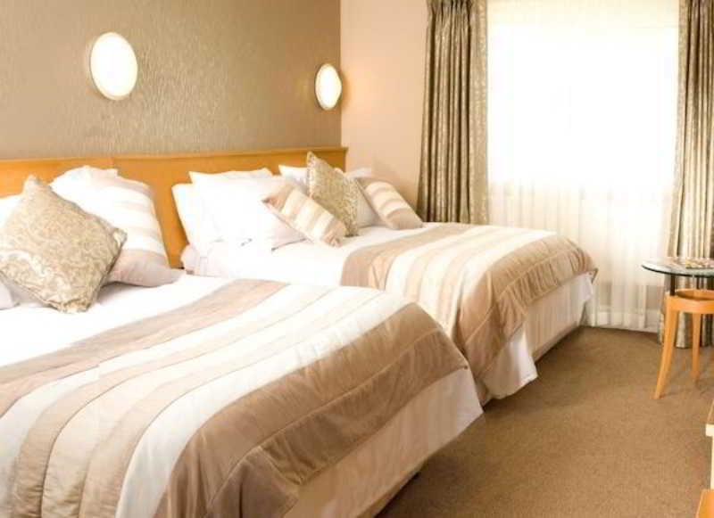 קורק Great National Commons Inn Hotel מראה חיצוני תמונה