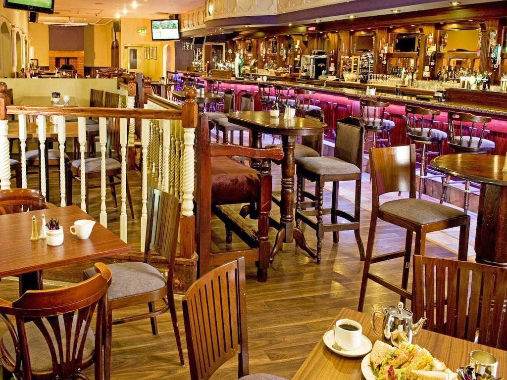 קורק Great National Commons Inn Hotel מראה חיצוני תמונה
