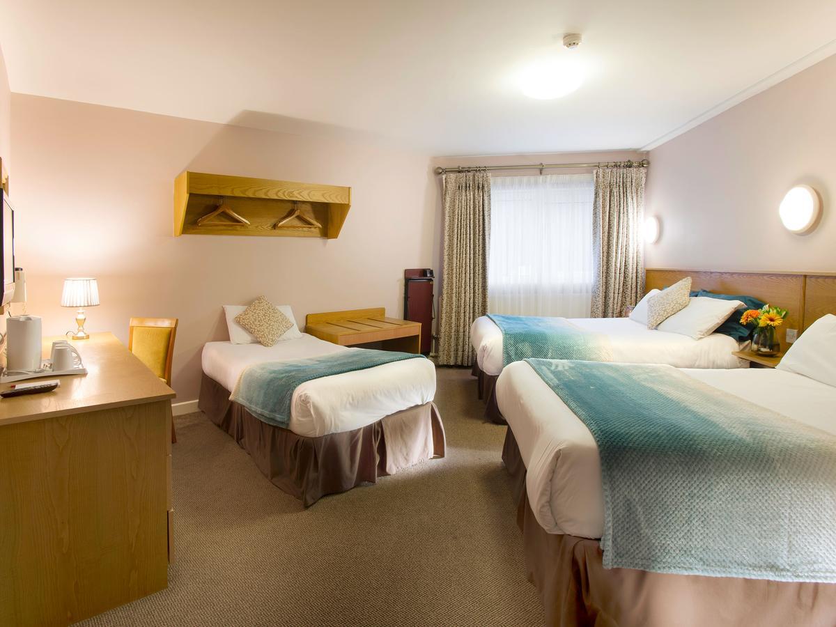 קורק Great National Commons Inn Hotel מראה חיצוני תמונה