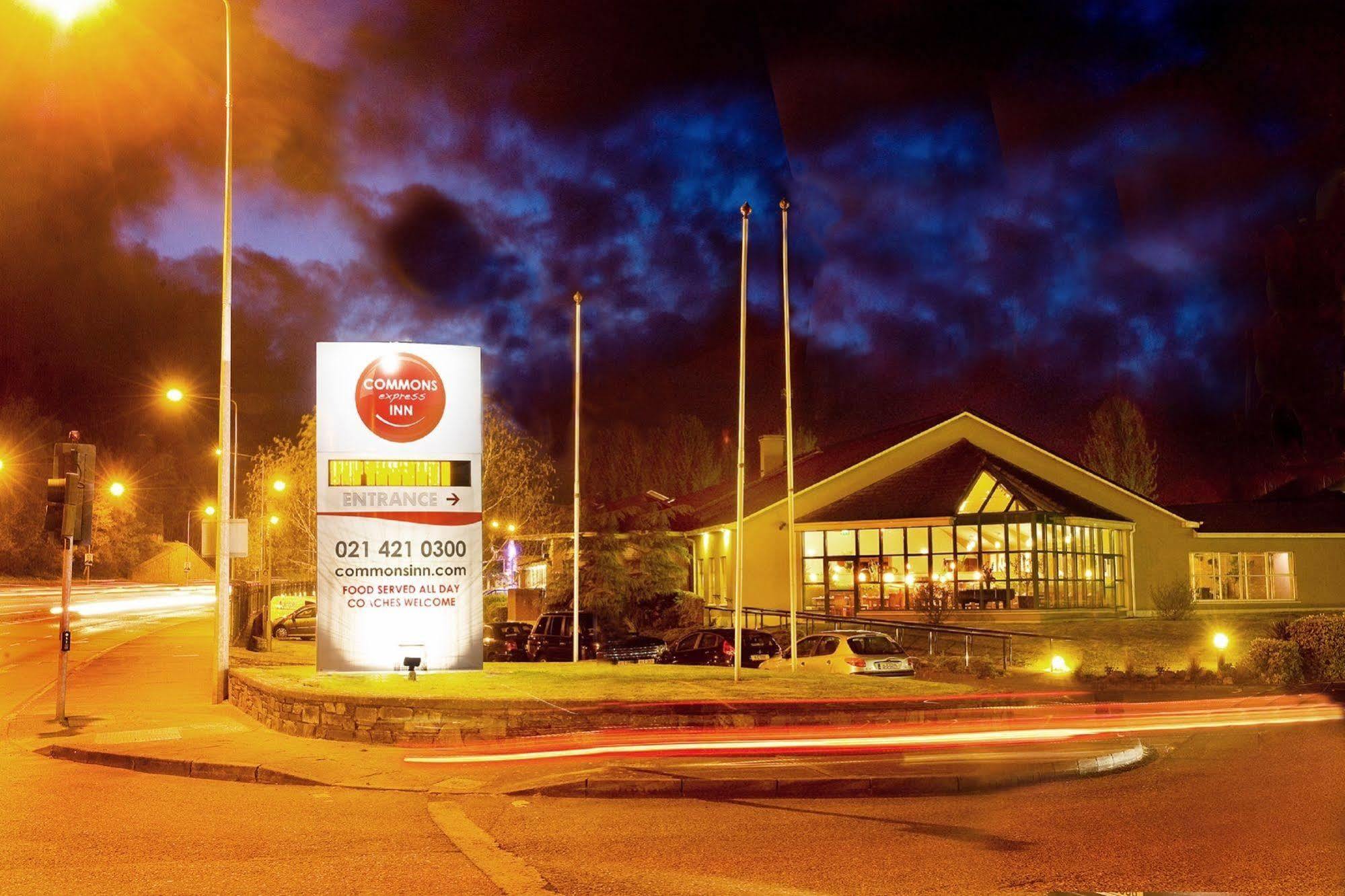 קורק Great National Commons Inn Hotel מראה חיצוני תמונה
