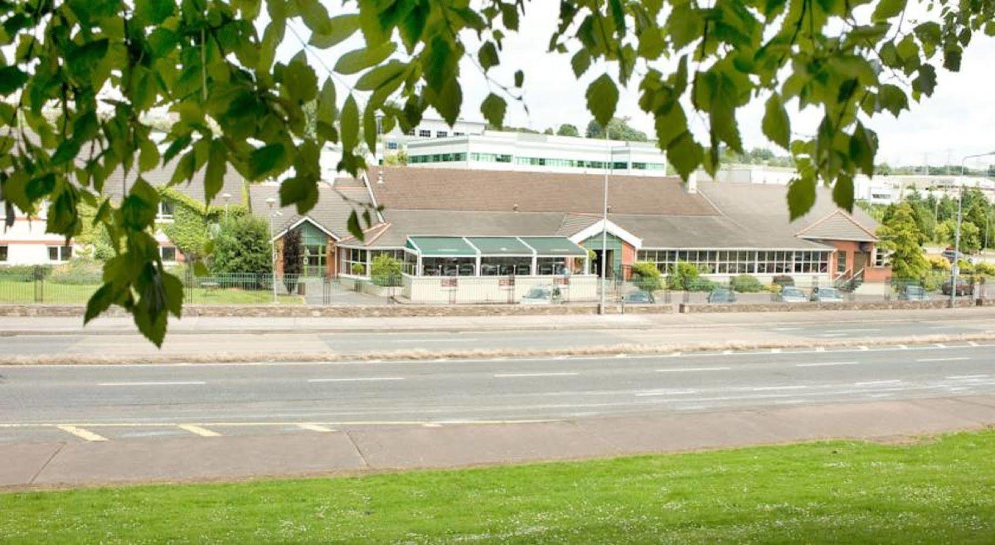 קורק Great National Commons Inn Hotel מראה חיצוני תמונה