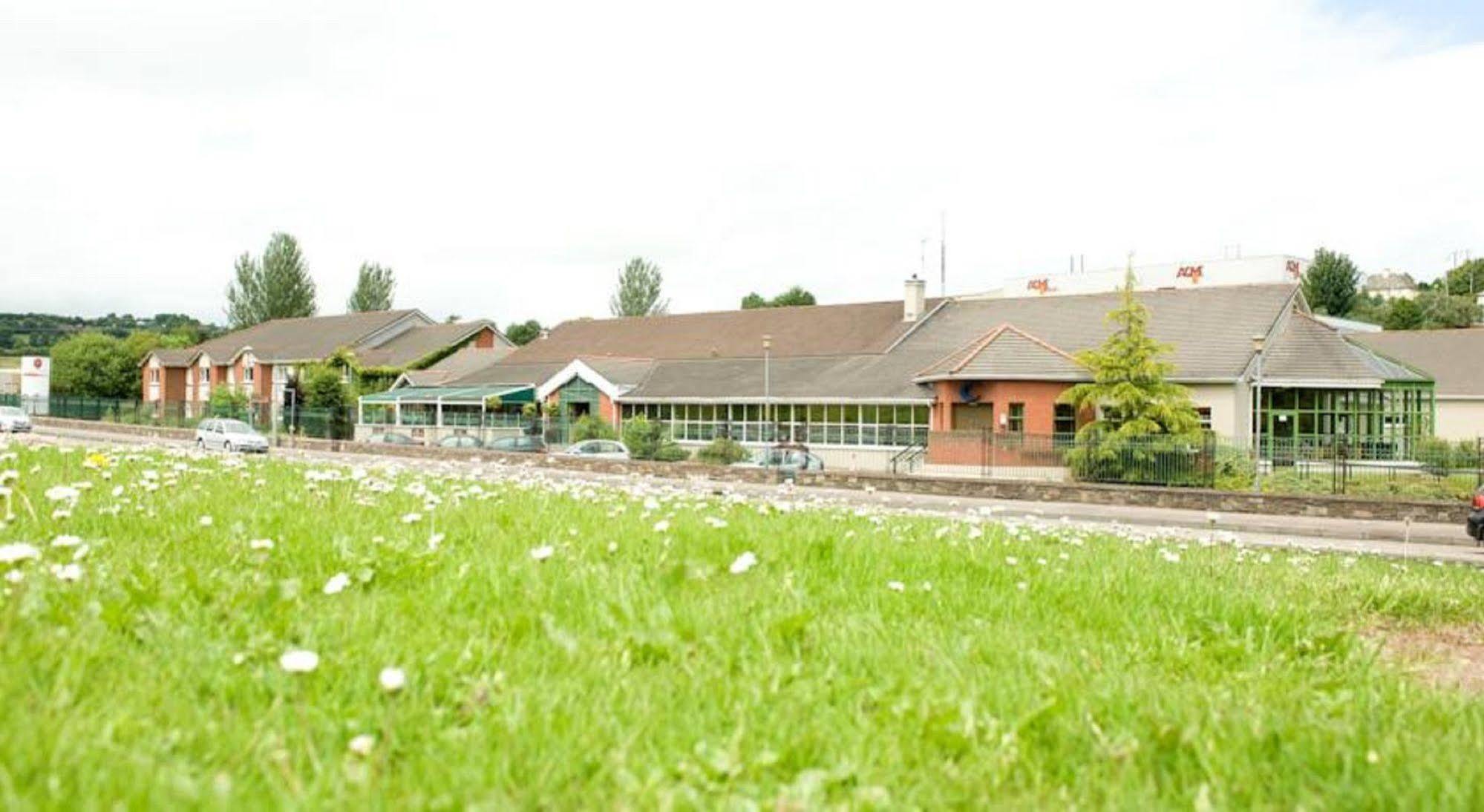קורק Great National Commons Inn Hotel מראה חיצוני תמונה